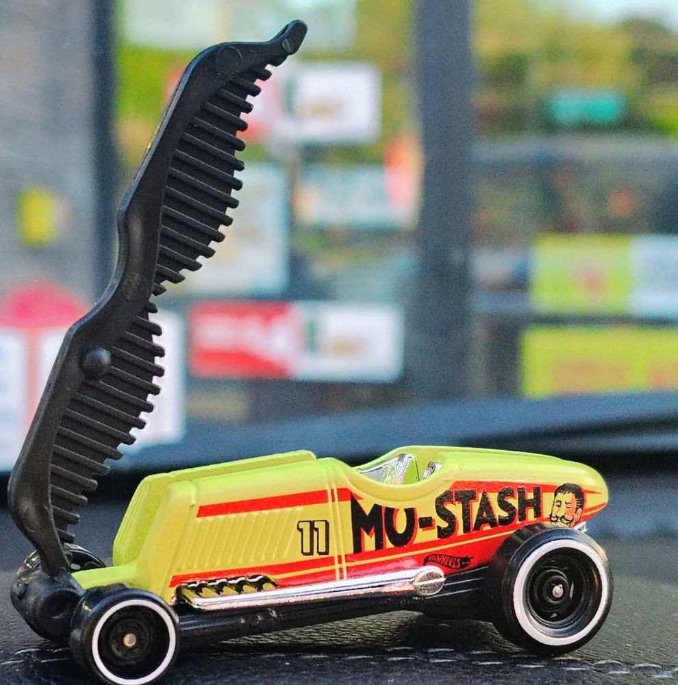 Mo Stash Yellow and Black Toy Car. Hot Wheels
